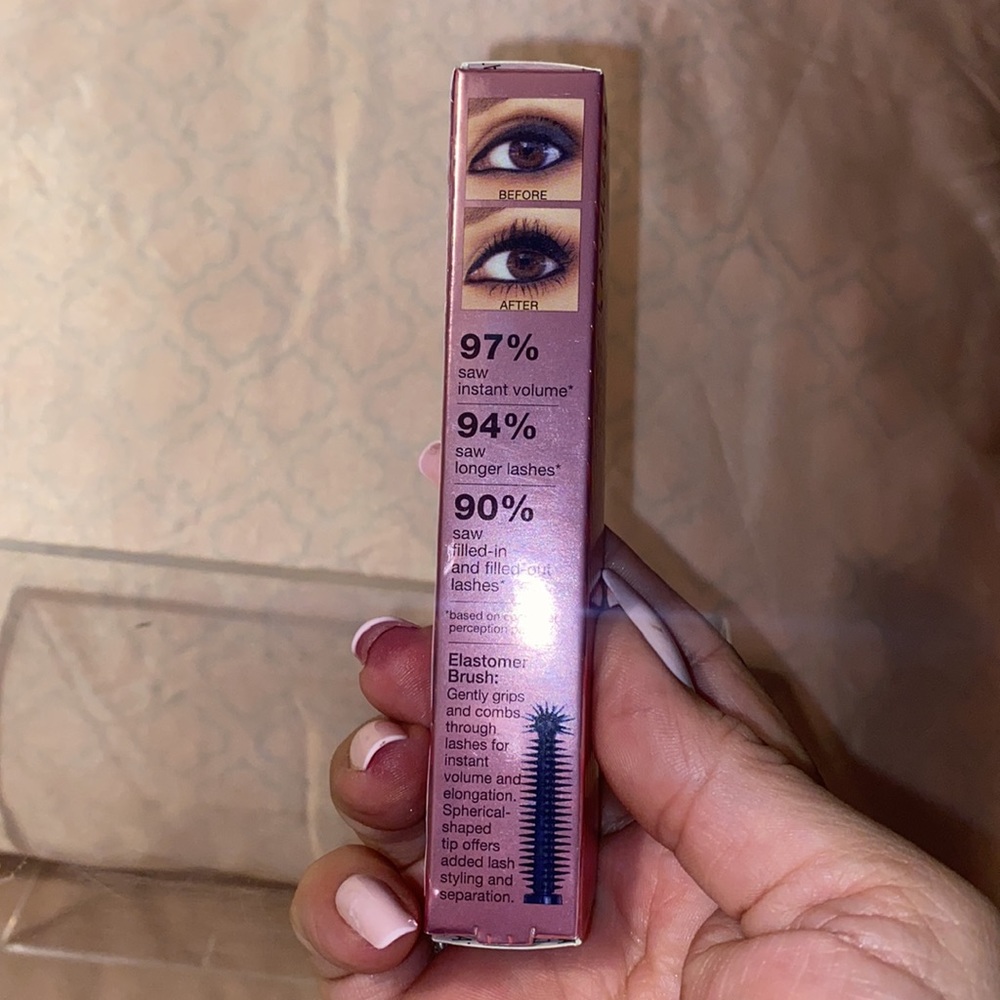 LAWLESS
The One & Done Volumizing Mascara - Picture 2 of 2